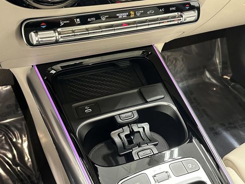 Certified 2025 Mercedes-Benz GLA 250 image 33