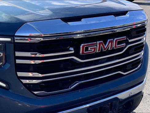 Used 2024 GMC Sierra 1500 SLT w/ SLT Premium Plus Package image 30