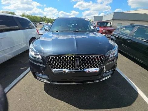 Used 2021 Lincoln Aviator Black Label Grand Touring AWD/4WD image 2