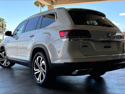 Used 2021 Volkswagen Atlas SEL Premium AWD/4WD image 4