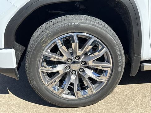 New 2026 GMC Sierra 1500 Denali AWD/4WD image 18