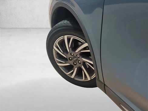 Used 2023 Lincoln Corsair FWD image 10