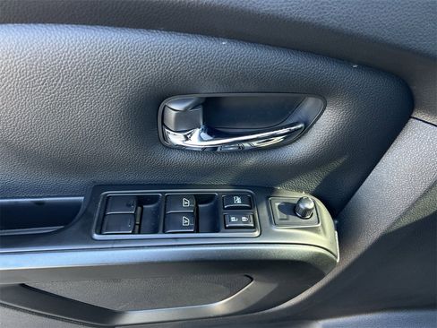Certified 2024 Nissan Titan SV w/ SV Convenience Package image 26