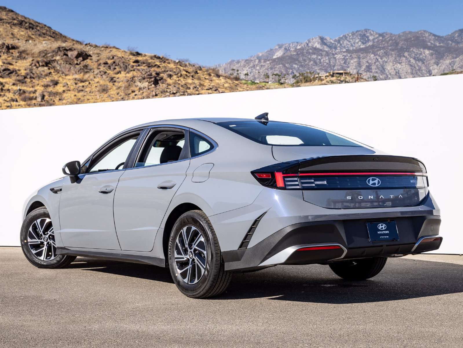 New 2027 Hyundai Sonata Blue FWD image 7