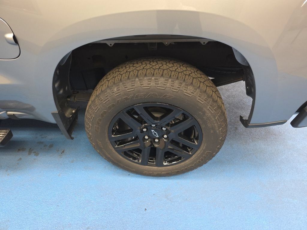 Certified 2023 Chevrolet Silverado 1500 Custom w/ LPO, Dark Essentials Package AWD/4WD image 11
