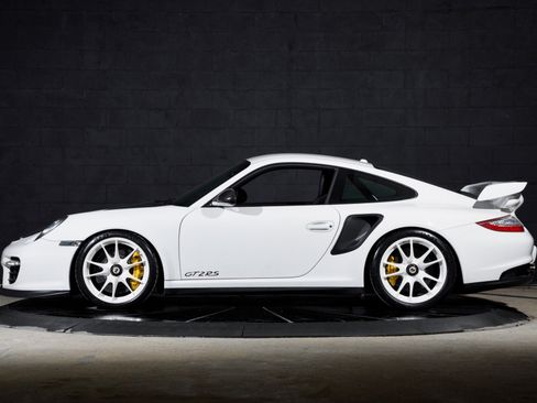 Used 2011 Porsche 911 GT2 RS image 20