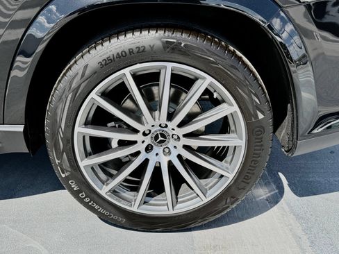 New 2026 Mercedes-Benz GLS 580 4MATIC image 13