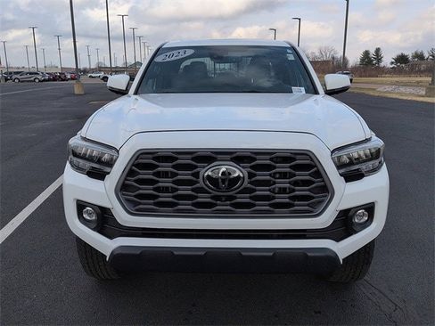 Certified 2023 Toyota Tacoma TRD Off-Road w/ TRD Premium Off Road Package image 2