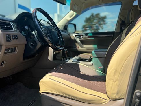 Used 2018 Lexus GX 460 Premium w/ Premium Package image 27