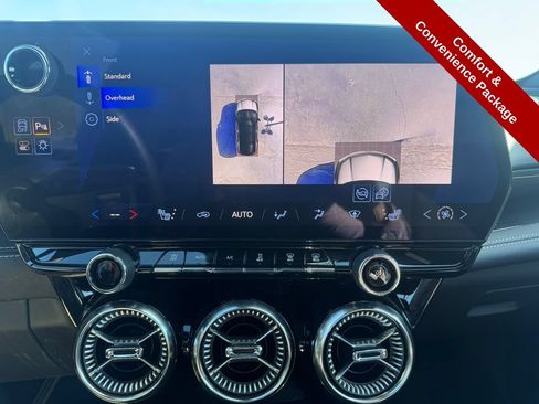 Used 2024 Chevrolet Blazer EV LT AWD/4WD image 29