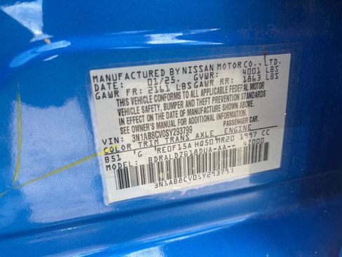 Used 2025 Nissan Sentra SV FWD image 25