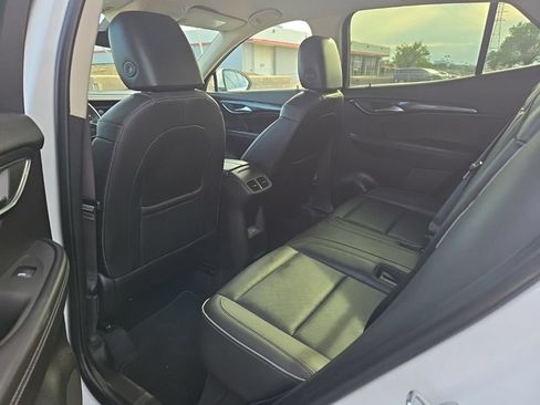 Used 2021 Buick Envision Essence AWD/4WD image 11