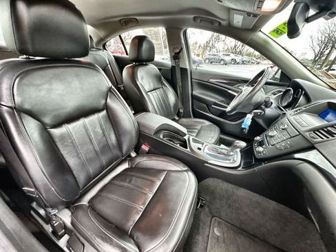 Used 2011 Buick Regal CXL image 30