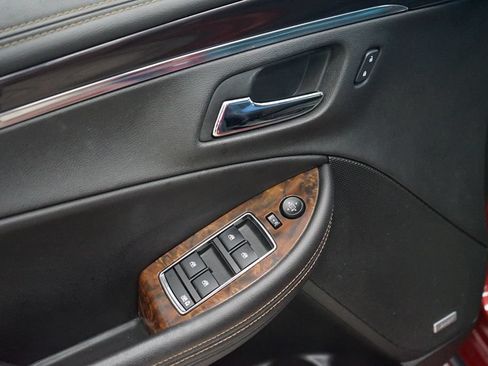 Used 2015 Chevrolet Impala LT FWD image 21