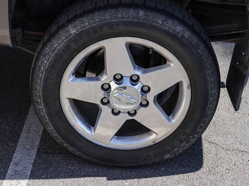 Used 2013 Chevrolet Silverado 2500 LT w/ Convenience Package image 6