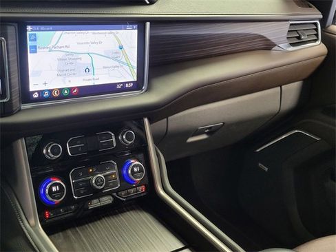 Used 2021 GMC Yukon Denali w/ Denali Premium Package image 36