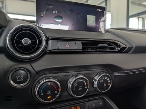 New 2026 MAZDA MX-5 Miata Grand Touring w/ Appearance Package RWD image 20