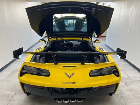 Used 2019 Chevrolet Corvette ZR1 w/ Chrome Badge Package RWD image 13
