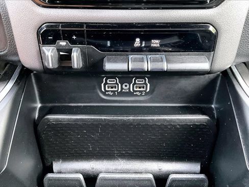 Used 2022 RAM 1500 Big Horn RWD image 17
