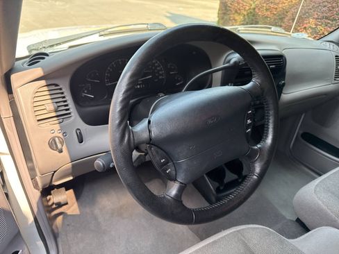 Used 2000 Ford Ranger XLT AWD/4WD image 22