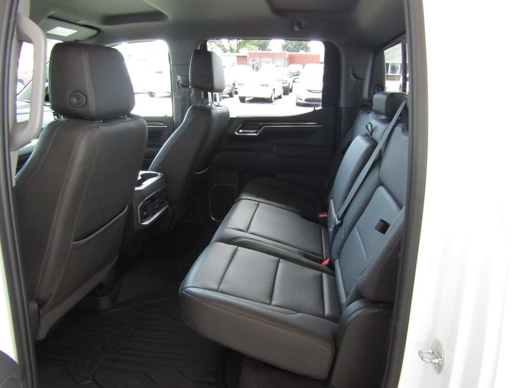 Used 2023 GMC Sierra 1500 Elevation w/ Elevation Premium Package AWD/4WD image 34