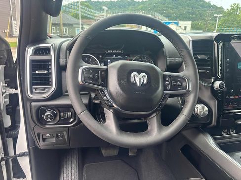 Used 2026 RAM 1500 Laramie AWD/4WD image 12