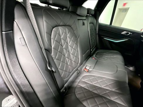 Used 2023 BMW X5 xDrive40i w/ Premium Package image 28