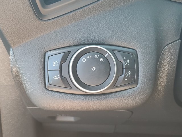 Used 2017 Ford Escape SE w/ Equipment Group 201A FWD image 26