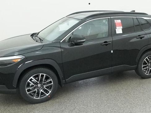 New 2026 Toyota Corolla Cross XLE image 2