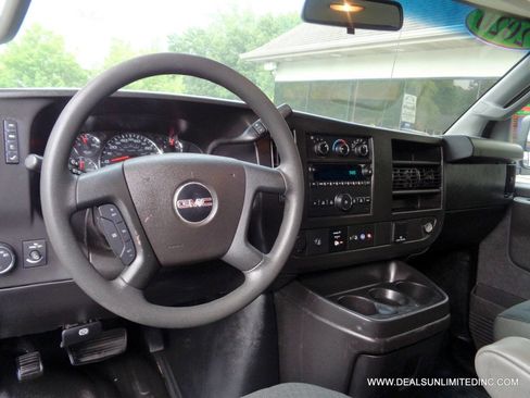 Used 2020 GMC Savana 2500 w/ Driver Convenience Package image 8