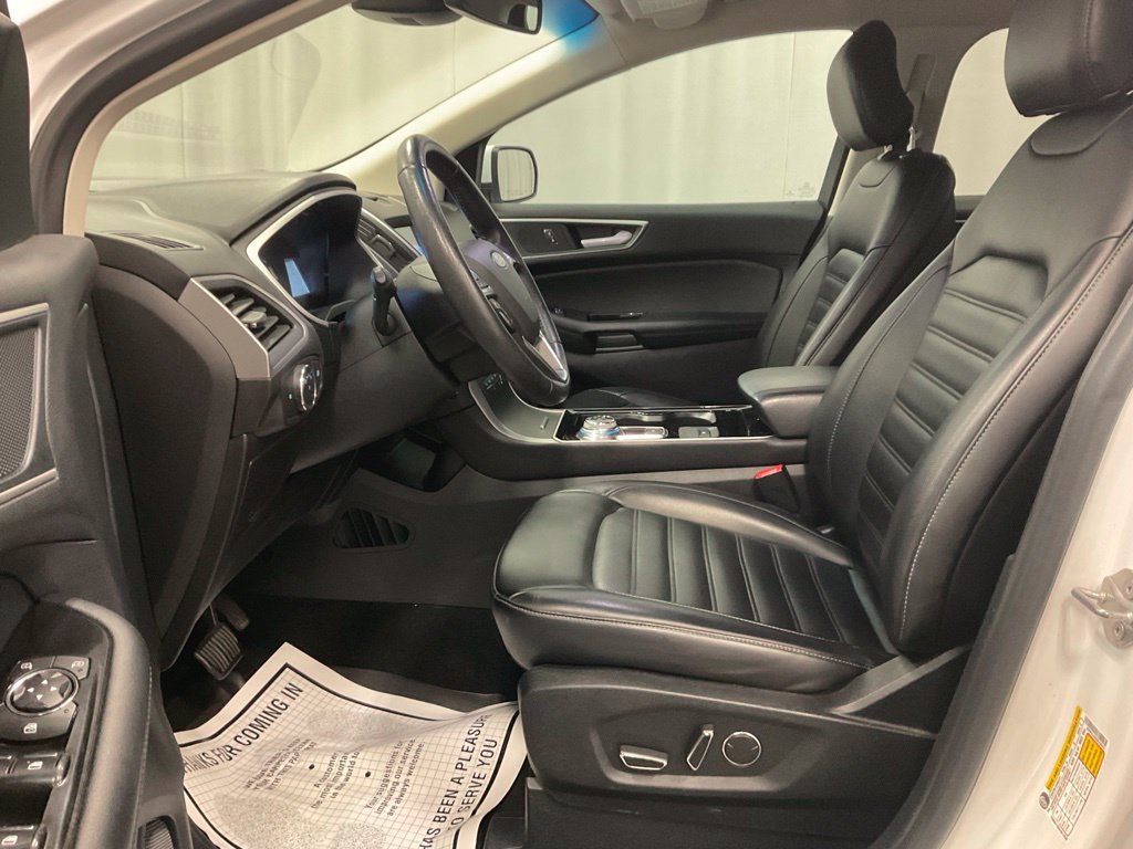 Used 2019 Ford Edge SEL w/ Equipment Group 201A FWD image 13