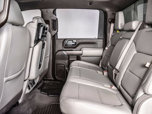 Used 2020 Chevrolet Silverado 2500 LTZ AWD/4WD image 18
