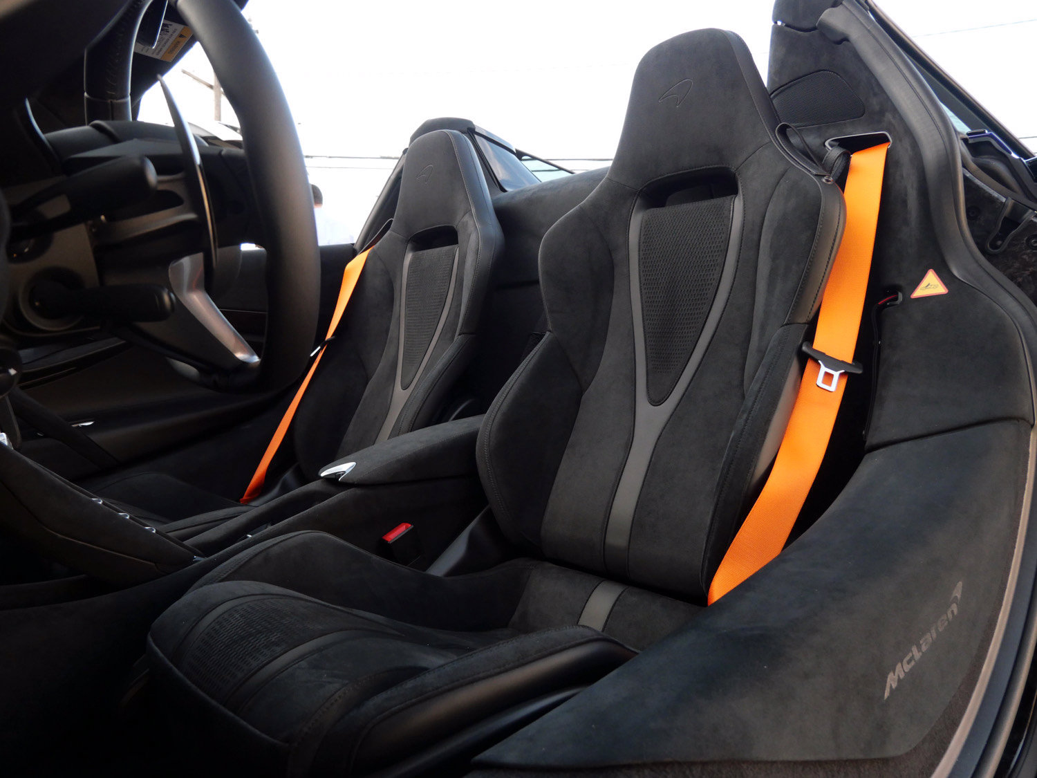 Used 2024 McLaren 750S Spider RWD image 15