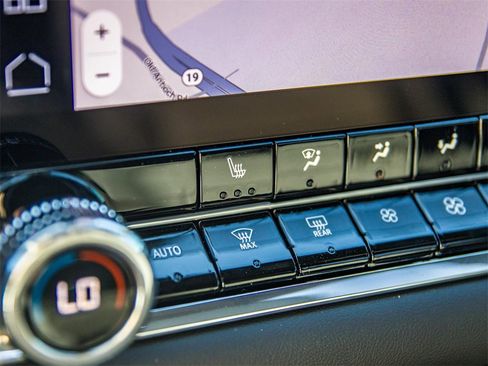 New 2026 GMC Canyon Elevation w/ Convenience Package image 30