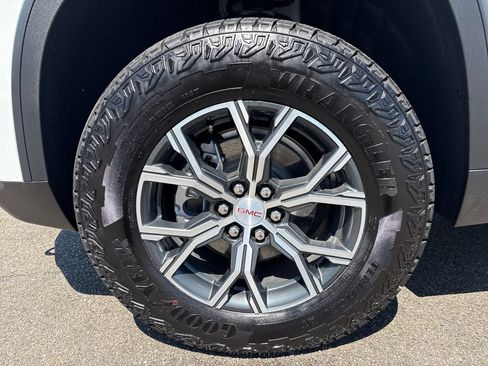 New 2026 GMC Acadia AT4 w/ Super Cruise Package AWD/4WD image 55