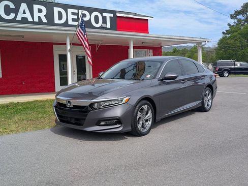 Used 2019 Honda Accord EX image 2