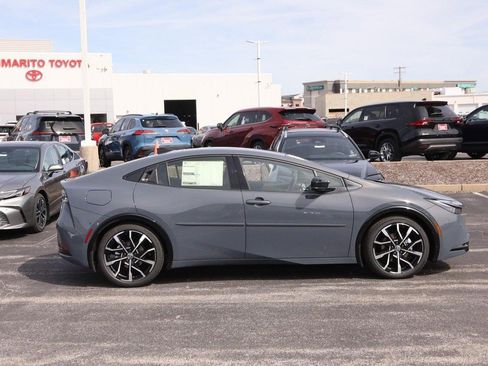 New 2026 Toyota Prius Plug-In Hybrid image 5