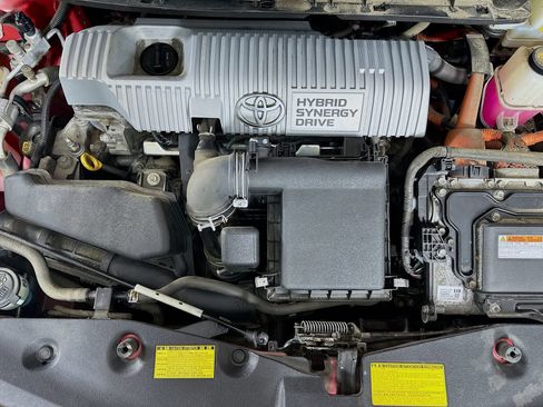 Used 2013 Toyota Prius V Three FWD image 12