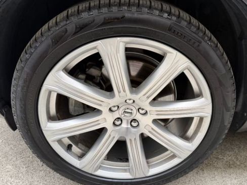 Used 2017 Volvo XC90 T8 Inscription w/ Luxury Package image 29