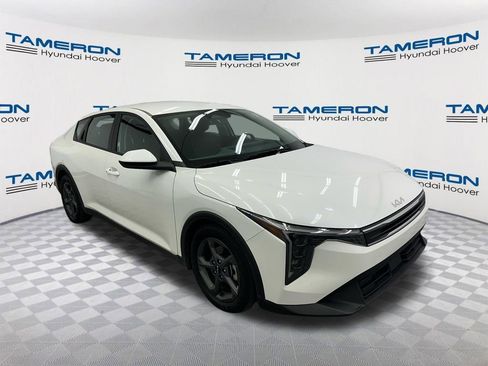 Used 2025 Kia K4 FWD image 7