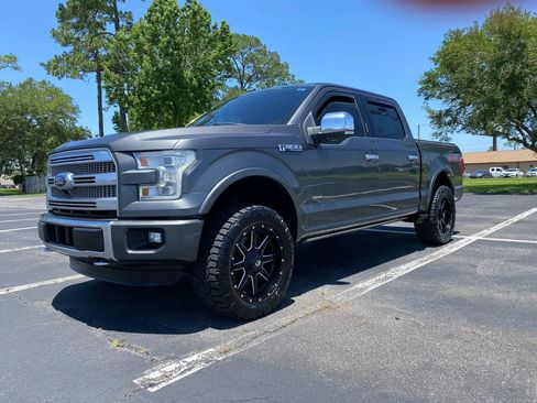 Used 2015 Ford F150 Platinum w/ Equipment Group 701A Luxury AWD/4WD image 2