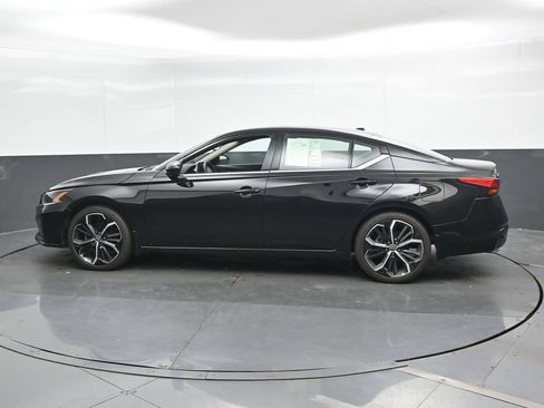 Used 2025 Nissan Altima 2.5 SR w/ SR Premium Package FWD image 8