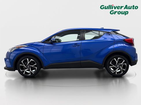 Used 2019 Toyota C-HR XLE FWD image 3
