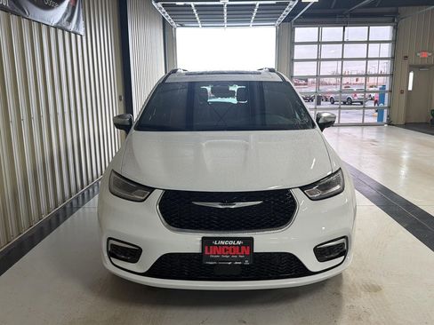 New 2026 Chrysler Pacifica Pinnacle FWD image 7
