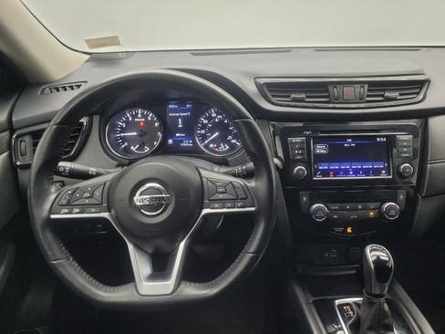Used 2019 Nissan Rogue SV AWD/4WD image 22