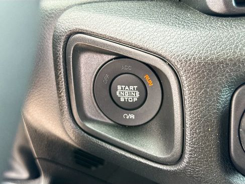 Used 2026 Jeep Gladiator Sport AWD/4WD image 14