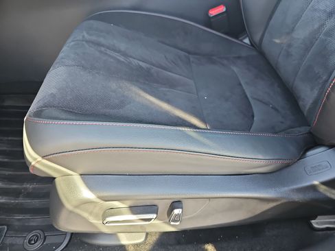 Used 2025 Acura ADX A-Spec image 25