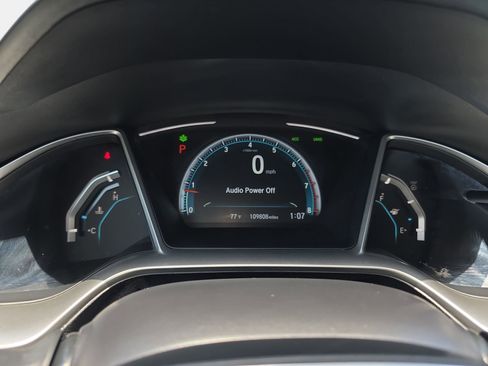 Used 2017 Honda Civic Touring image 18