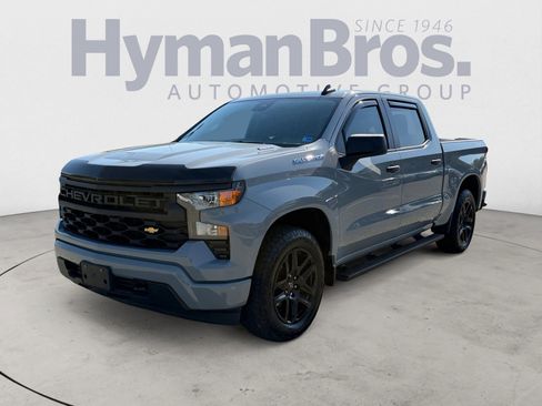 Used 2025 Chevrolet Silverado 1500 Custom image 7