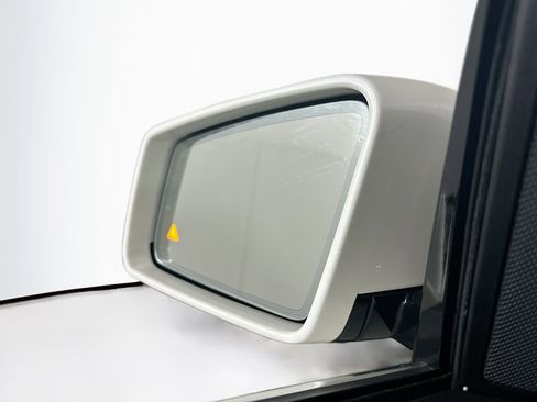 Used 2016 Mercedes-Benz E 350 4MATIC Wagon image 16